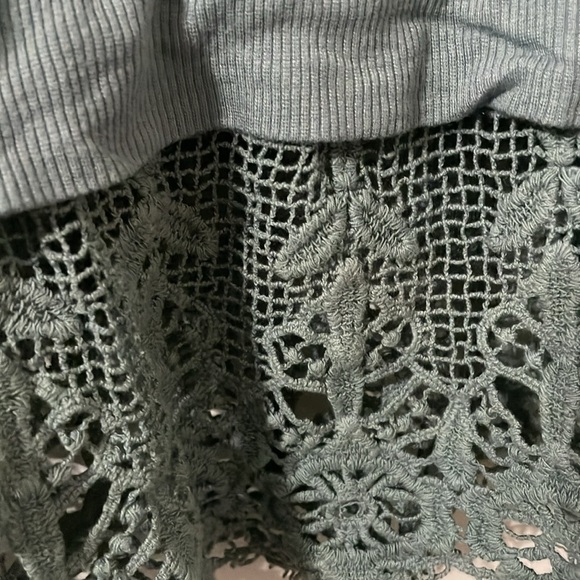 Rewind Green Sweatshirt with Lace Hem Size M - Picture 6 of 6